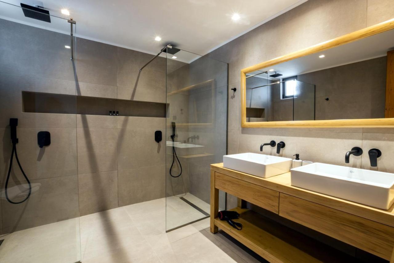Cato Agro 5, Seafront Villa With Private Pool Afiartis Exteriér fotografie